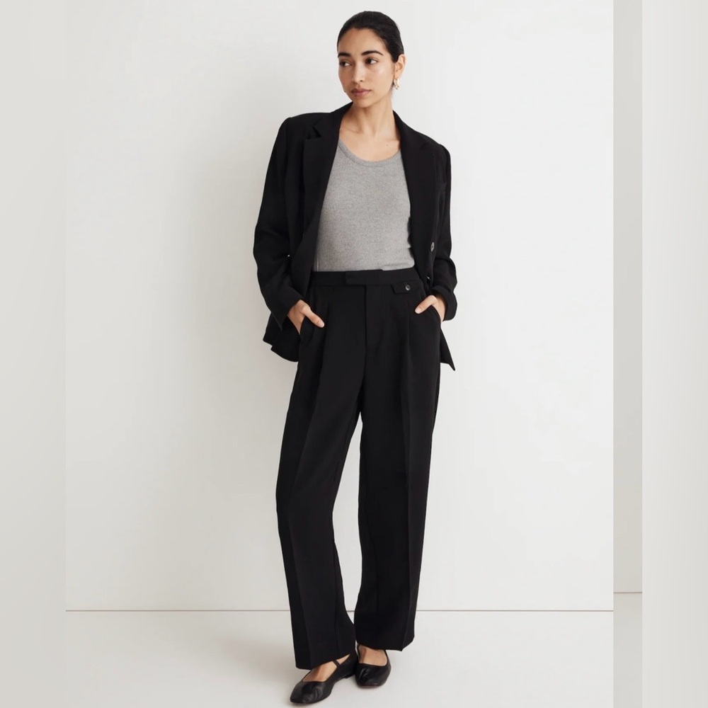 Madewell The Rosedale High-Rise Straight Pant in Crepe
